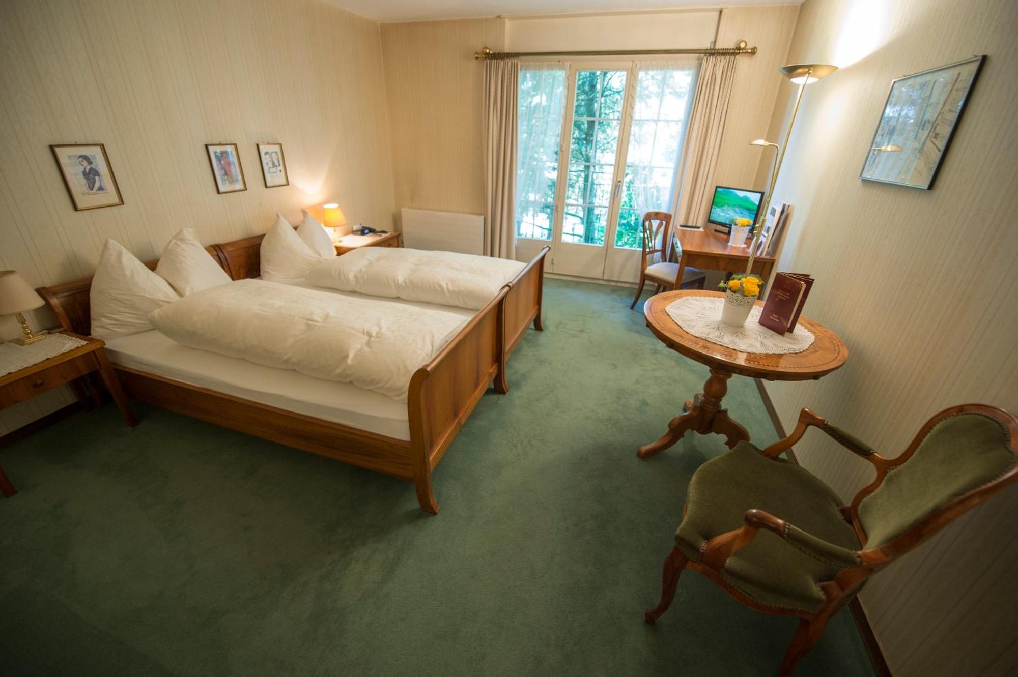 Romantik Hotel & Restaurant Sternen クリークシュテッテン 部屋 写真