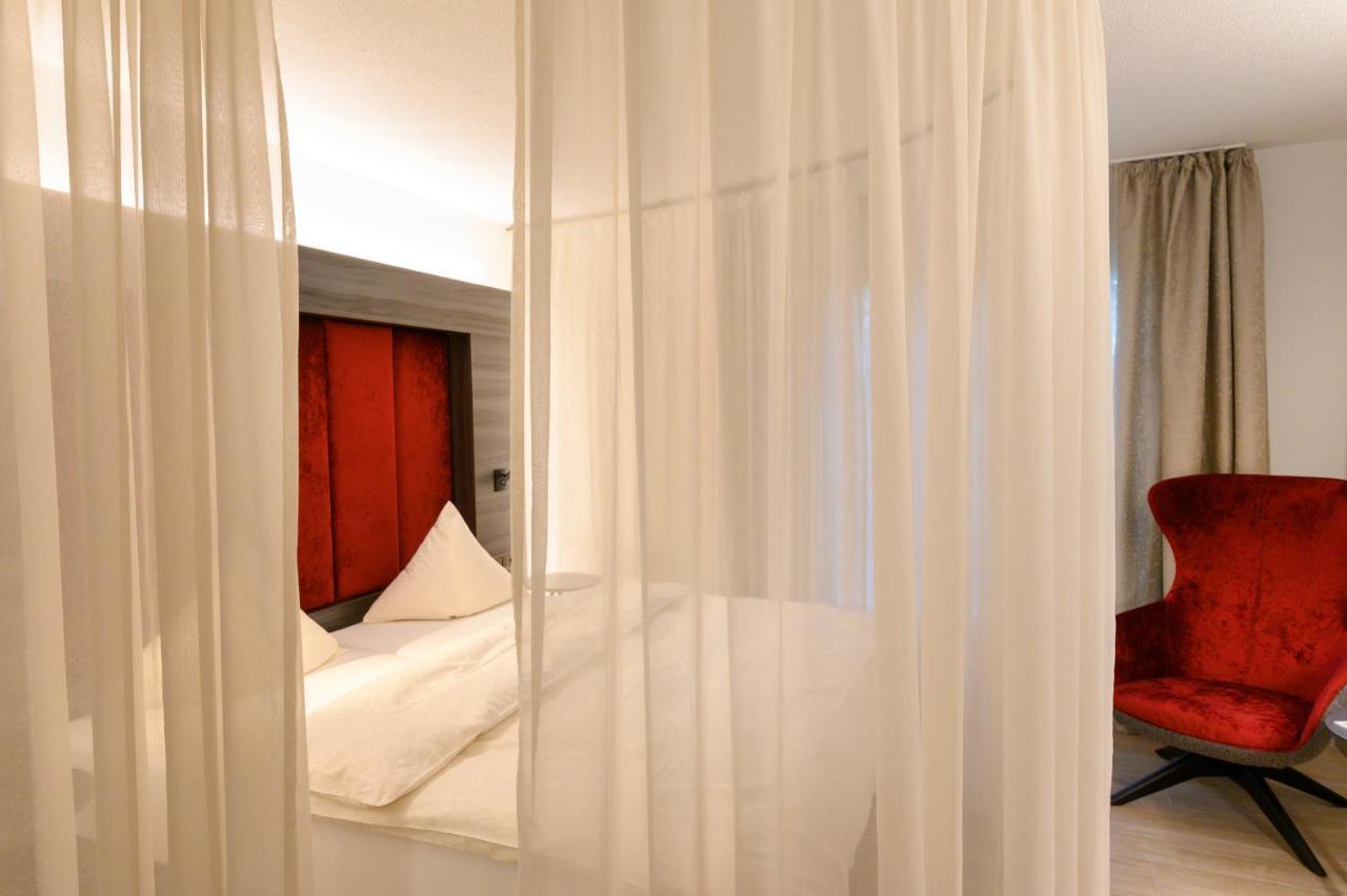 Romantik Hotel & Restaurant Sternen クリークシュテッテン エクステリア 写真